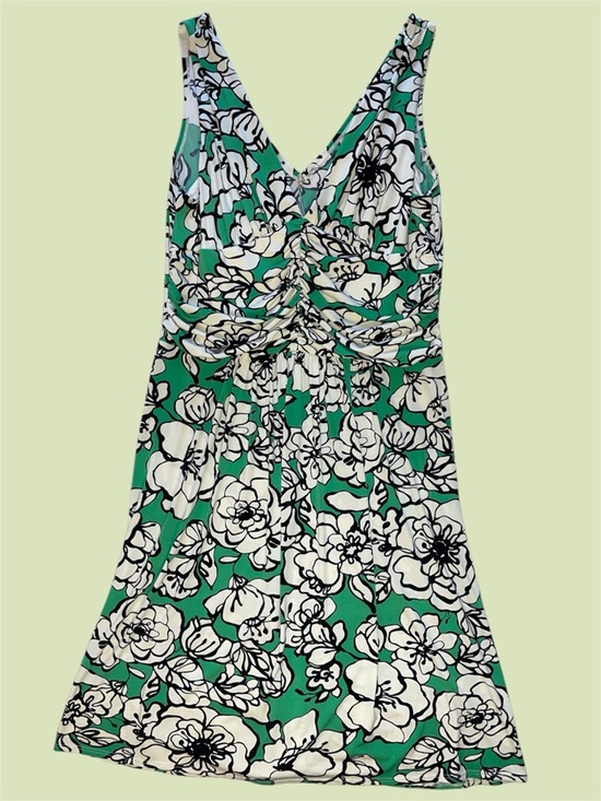 Bisou Bisou Dresses & Skirts - Bisou Bisou Floral Green and White Sleeveless Midi Dress